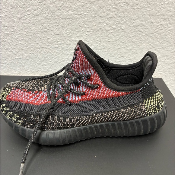 Yeezy Kids Sneakers - Black, Red, Green - Picture 4 of 10
